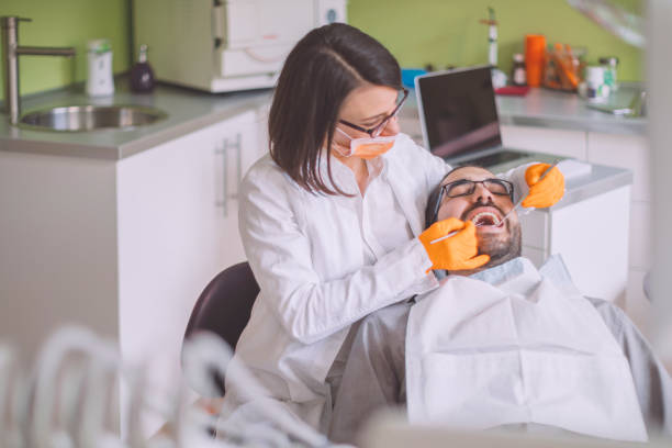 Best Orthodontic Emergency Dentist in Marine, IL